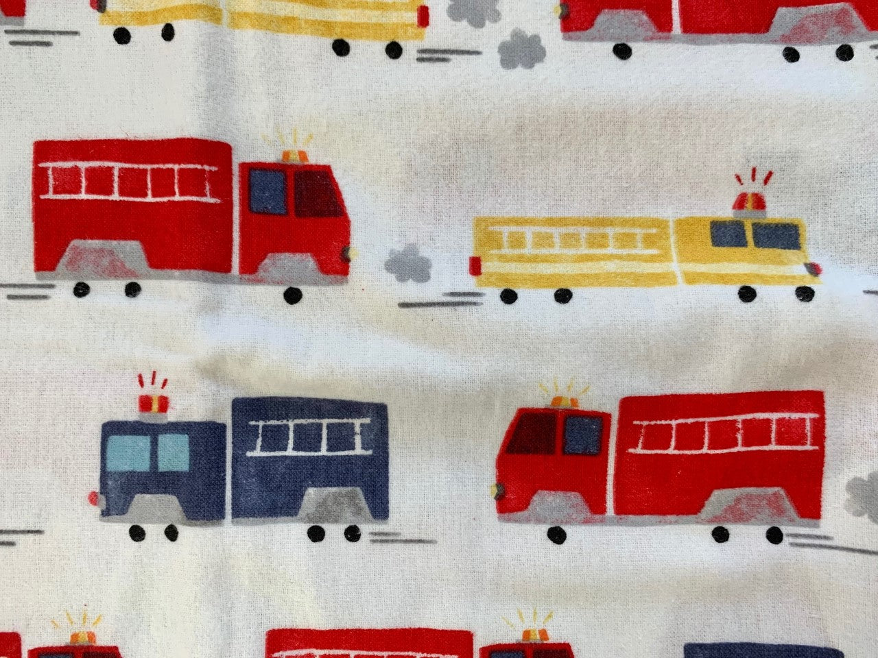 Pottery barn Kids Wyatt Firetruck Organic sheet Set Flannel Queen red navy white